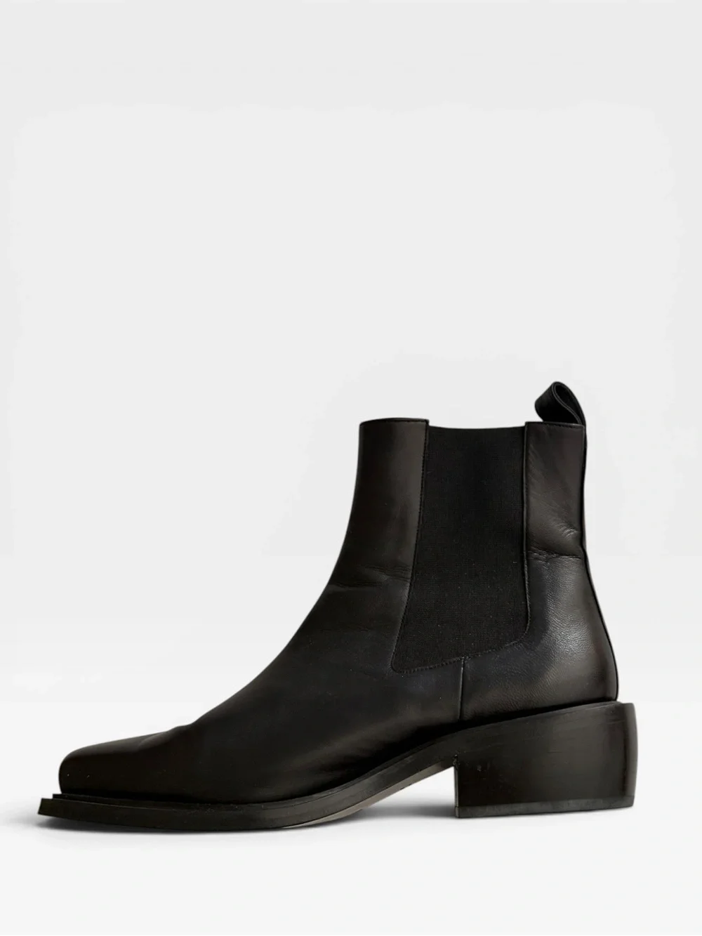 Frame Black Leather Chelsea Boots
